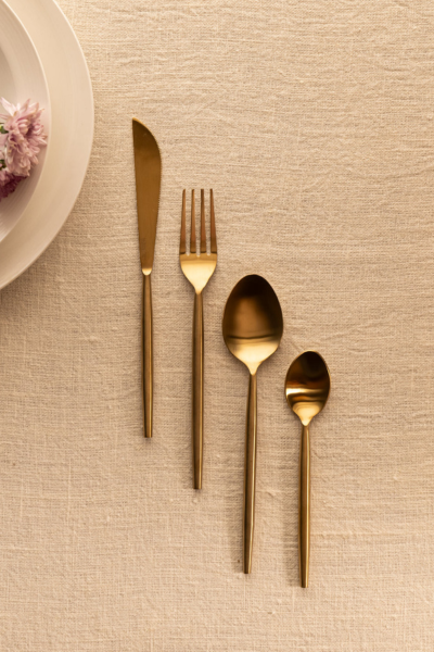 The Art of Dining: Use Fine Crockery to Enhance Your Culinary Experience